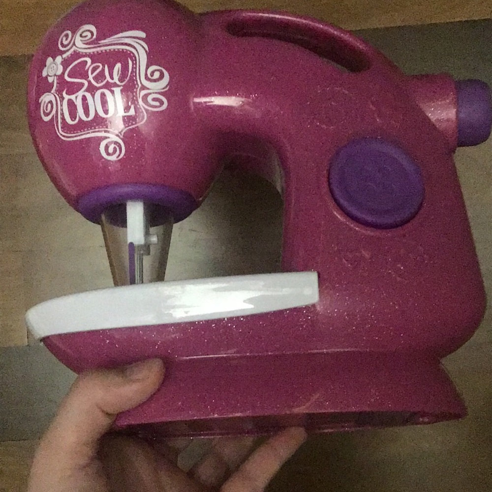 Sew cool sewing machine